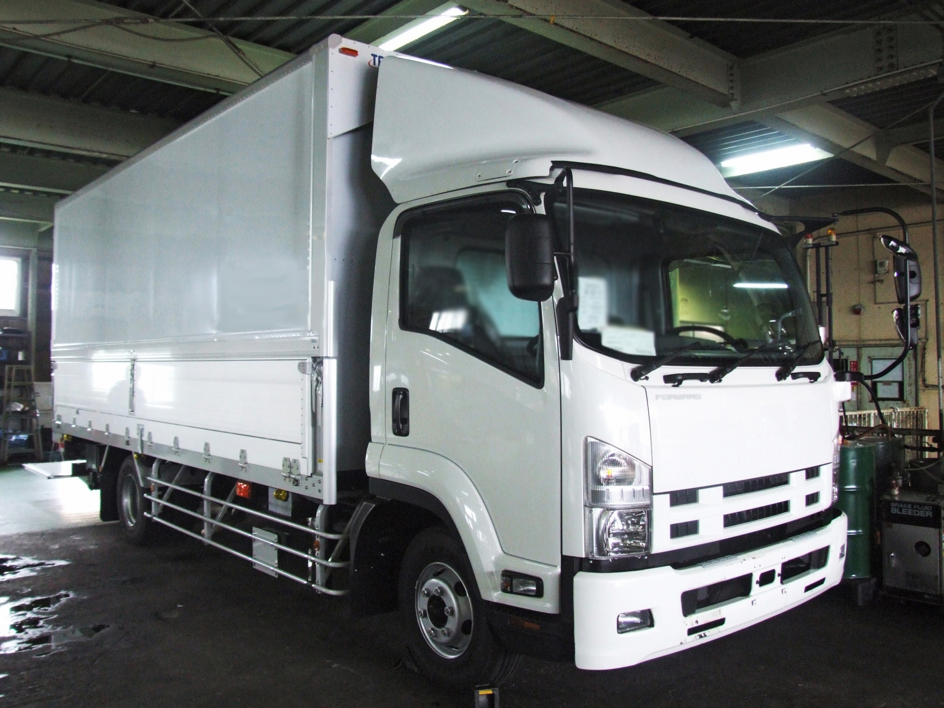 自動車陸送なら福岡県京都郡苅田町のエヌケーライン